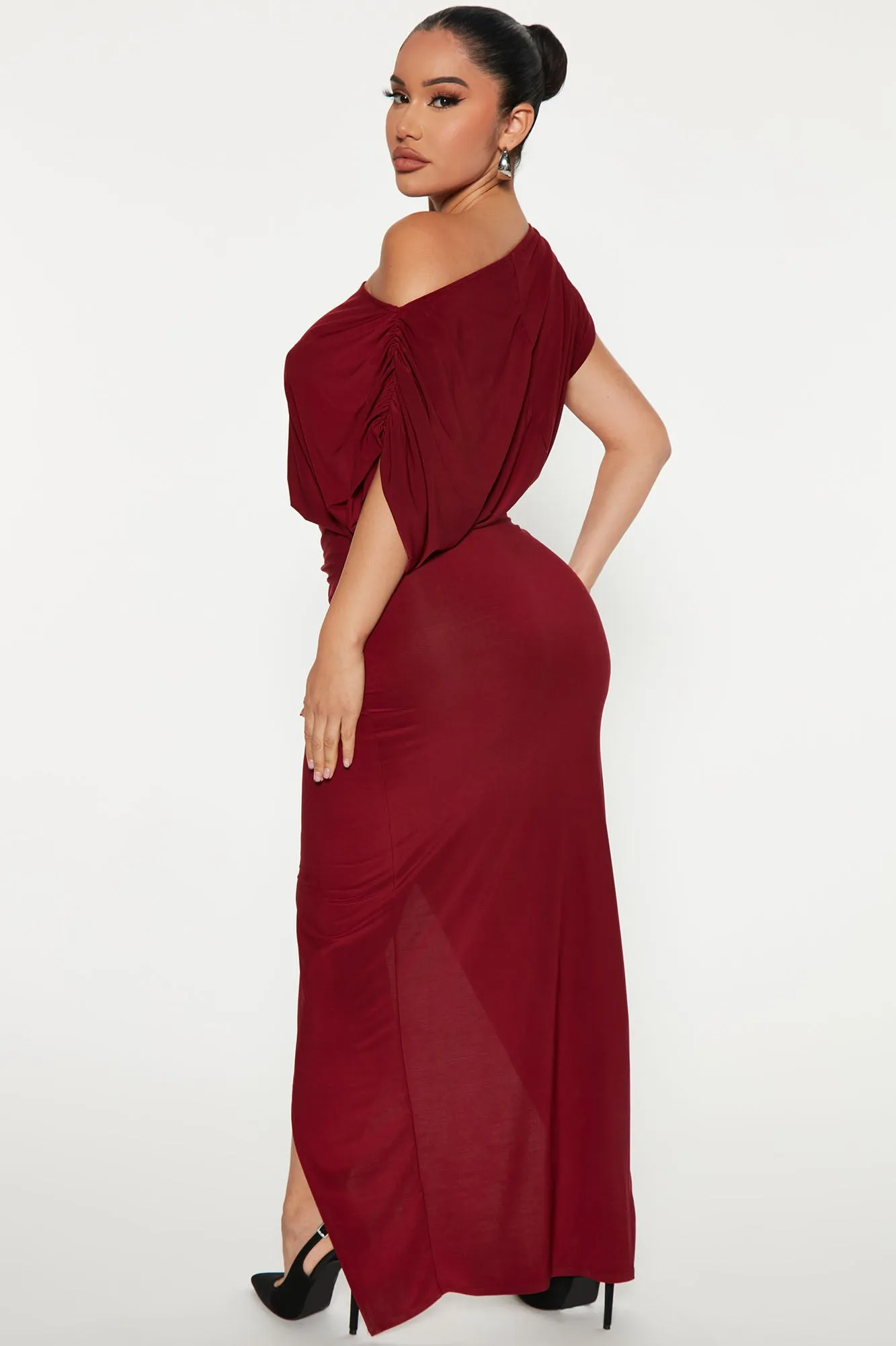 Alex Off Shoulder Maxi Dress - Burgundy