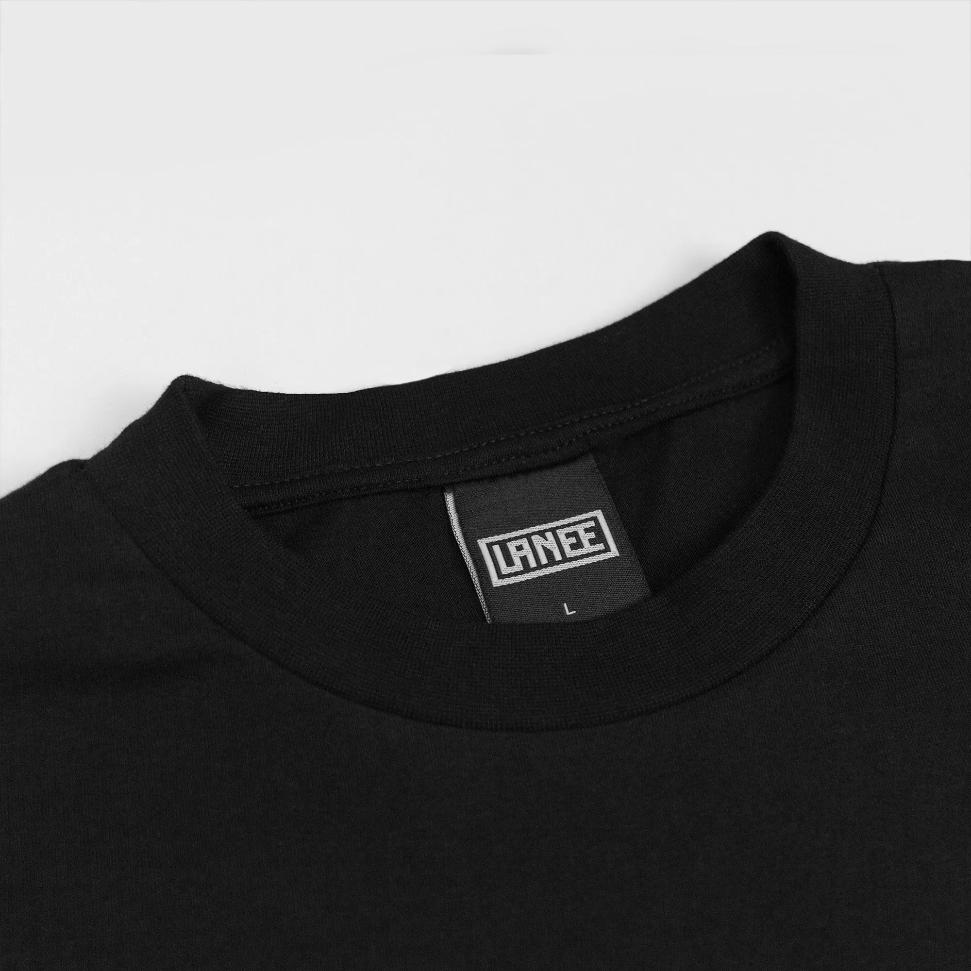 BLACK T-SHIRT