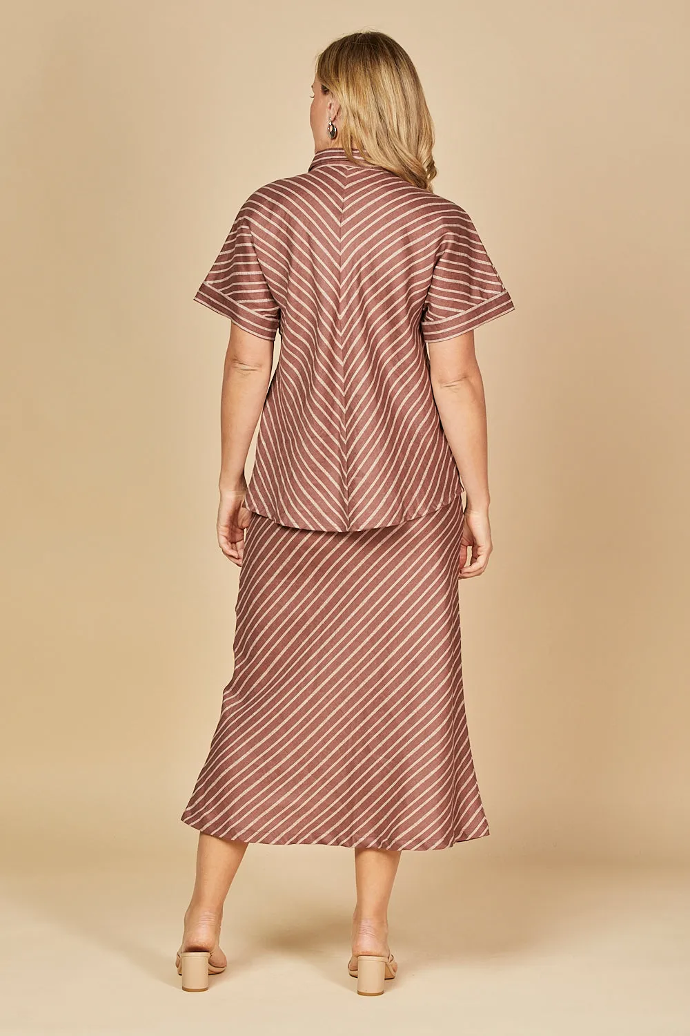 Katie Linen Bias Cut Skirt in Nutmeg